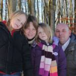 Gezin R | Henk, Louise, Nikki, Jessie  .