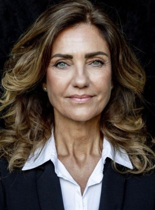 Anouk BE  