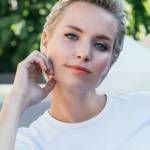 Anneke S