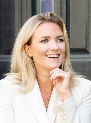 Laurien (ZWANGER) V